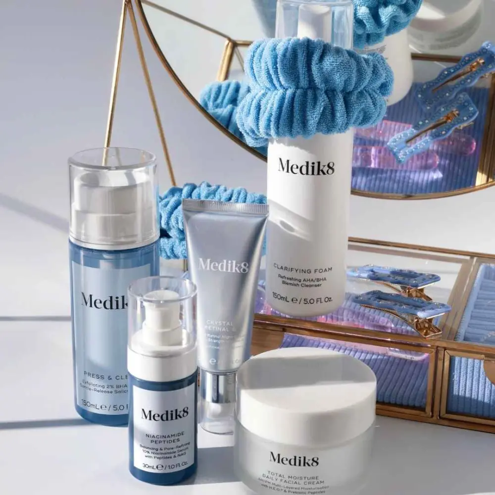 Medik8 Niacinamide Peptides view 2