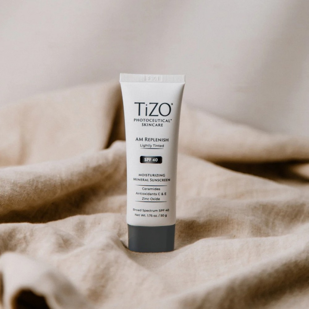 TiZO Photoceutical Skincare AM Replenish Lightly Tinted SPF 40 Дневной питательный крем с легким оттенком view 3