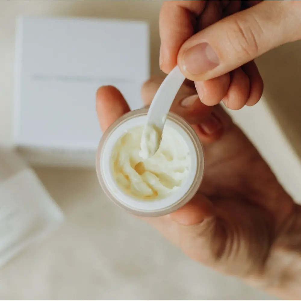 Medik8 Daily Radiance Vitamin C SPF30 view 4